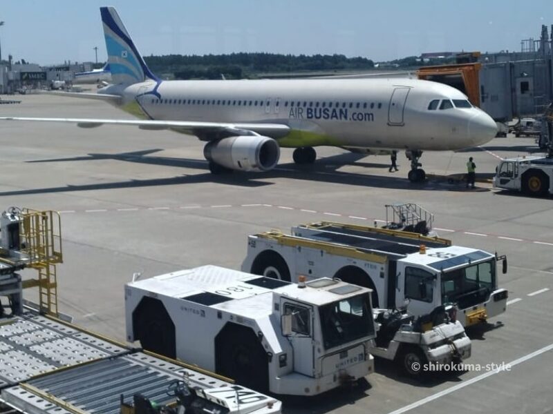 LCCエアプサン飛行機